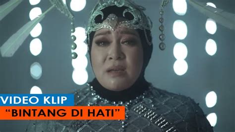 Ini Video Klip Lagu "Bintang di Hati" Melly Goeslaw, Sahabat Jadi ...