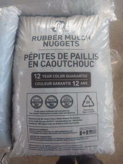 Approx 24 Rubber Mulch bags - Sierra Auction Management Inc