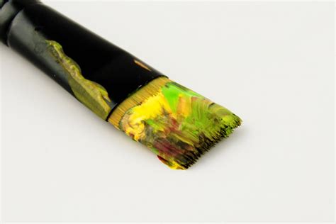 Fotos gratis : mano, cepillo, verde, color, pintar, vistoso, amarillo ...