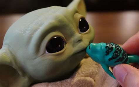 Unboxing Hasbro’s Star Wars The Child “Baby Yoda” Talking Plush | Geek ...