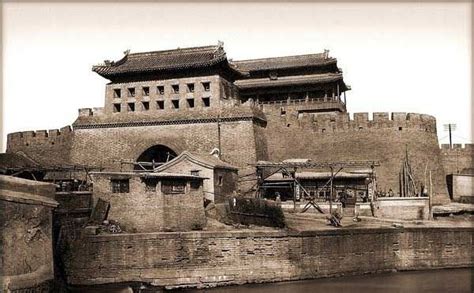 China 100 Years Ago: Vintage Photos of Ancient Chinese Architecture