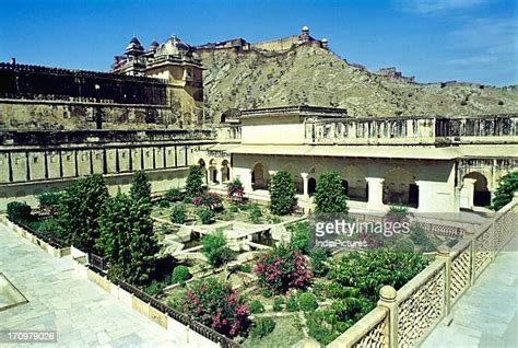 173 Century Jaigarh Fort Stock Photos, High-Res Pictures, and Images - Getty Images