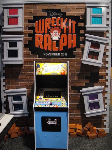 File:Wreckit ralph fixit fred jr arcade machine e3 2012.jpg - Wikimedia Commons