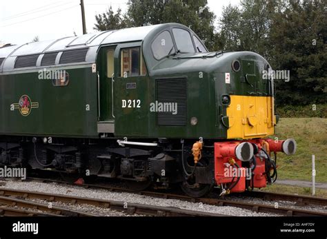 Class 40 diesel locomotive hi-res stock photography and images - Alamy