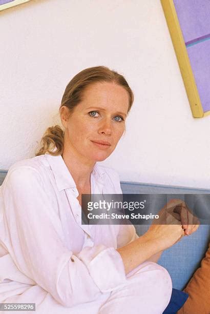 31 Liv Ullmann 1980 Stock Photos, High-Res Pictures, and Images - Getty ...