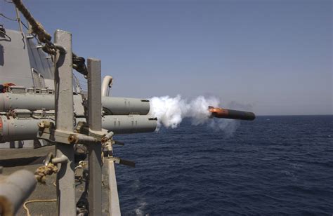 File:US Navy 040626-N-5319A-006 An Anti-Submarine Warfare (ASW) MK-50 Torpedo is launched from ...