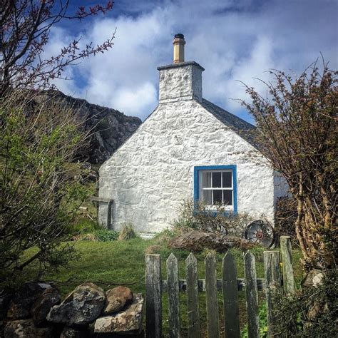 Scotland - Highlands & Islands on Instagram: “Isle of Muck. Cosy ...