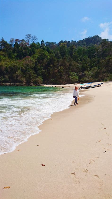 Teluk Hijau, Banyuwangi, Indonesia Beach, Water, Travel, Outdoor, Gripe ...