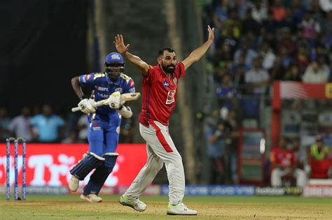 Top 5 Best Bowling Performances of Mohammed Shami in IPL