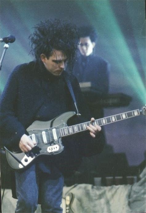 #TheCure #RobertSmith | Robert smith the cure, Robert smith, The cure