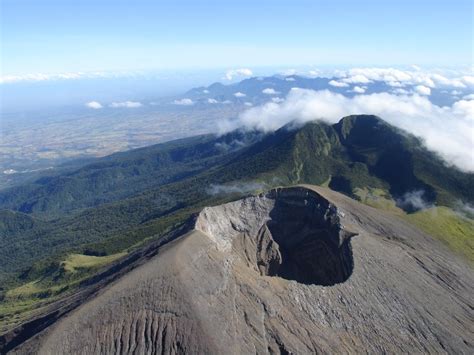 Kanlaon Volcano on Negros Island – Phreatic Explosion News from the ...