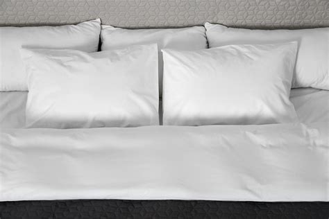 The Best Hotel Pillows | Reviews, Ratings, Comparisons