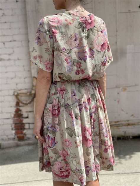 Vintage Alfred Dunner Floral Top and Skirt Set – Large → Hotbox Vintage