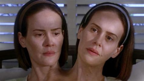 How Sarah Paulson Filmed Her Roles As Bette And Dot In AHS: Freak Show