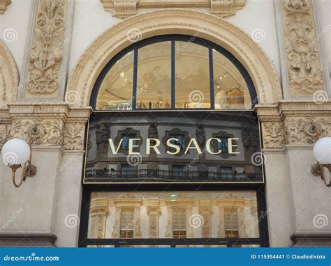 Versace store in Milan editorial photo. Image of europe - 115354441