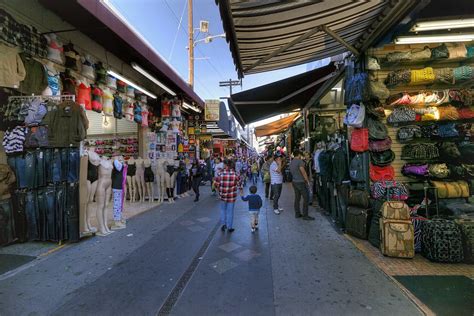 Callejones de Los Angeles vs Santee Alley Revealed - vs Santee Alley ...