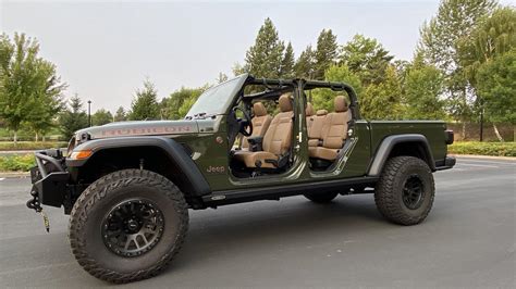 Gladiator Rubicon - Sarge Green w/ Tan Leather Interior | Jeep Gladiator (JT) News, Forum ...