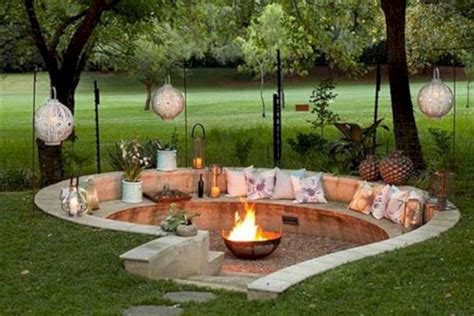 37 DIY Outdoor Fireplace and Fire pit Ideas ~ GODIYGO.COM