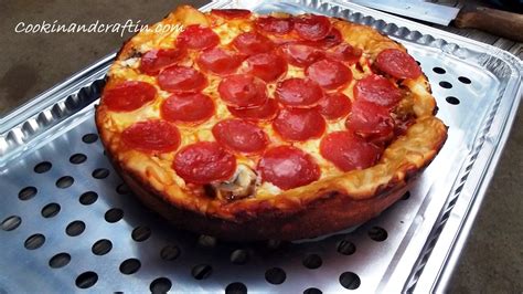 Dutch Oven Deep Dish Pizza | Deep dish pizza, Dutch oven recipes, Dutch ...