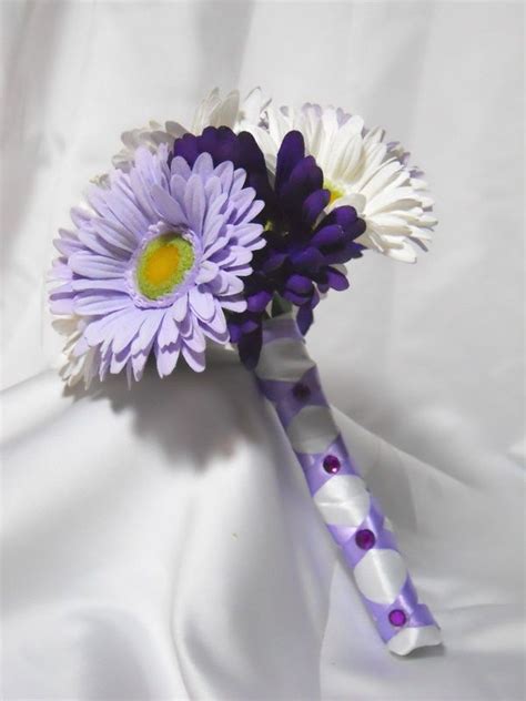 purple-daisy-wedding-bouquet | Daisy wedding, Purple wedding bouquets, Wedding bridal bouquets