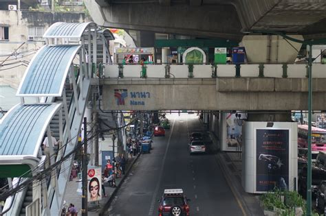 How to use BTS Sky train in Bangkok | Mike's Passport