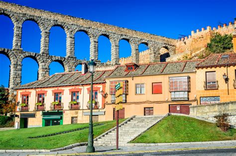 Ancient Roman Aqueduct, Segovia, Spain jigsaw puzzle in Bridges puzzles ...