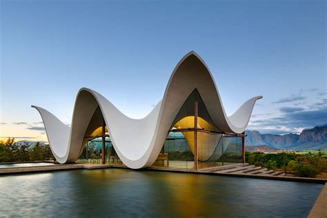 Bosjes Chapel, sinuous architecture - Architecture - IFDM