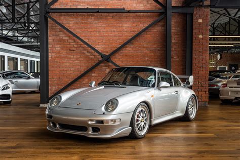 Porsche 993 Turbo Silver (3) - Richmonds - Classic and Prestige Cars - Storage and Sales ...