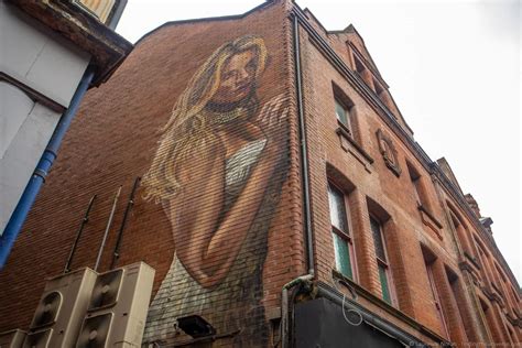 A Tour of The Street Art of Belfast - Finding the Universe