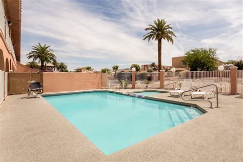 Days Inn by Wyndham Bullhead City | Bullhead City, AZ Hotels