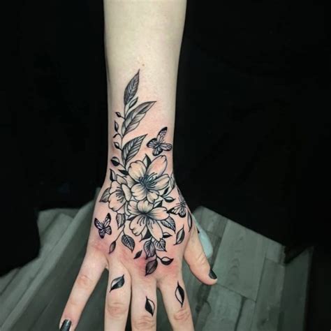 The Best Tattoo Ideas for Women: 15+ Gorgeous Designs with Tips