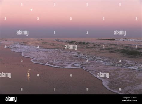 USA,Florida,Sanibel Island, a full moon rising over the surf of the Gulf of Mexico Stock Photo ...