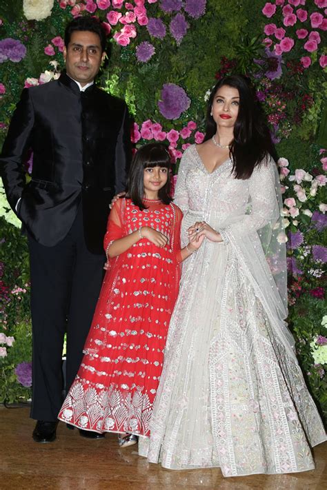 Aishwarya Rai Bachchan wears a white Falguni Shane Peacock anarkali to ...