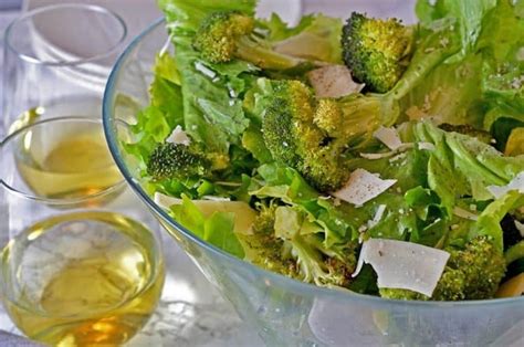 Escarole Salad with Roasted Broccoli and Tapanade Dressing - Platter Talk