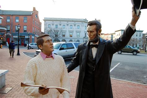 Lincoln Statue on Gettysburg Square Restored and Returned | Gettysburg ...