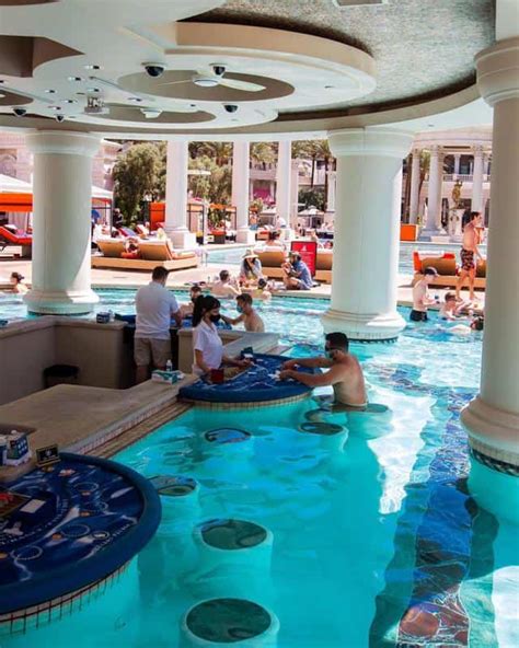 11 Best Pools in Las Vegas 2023