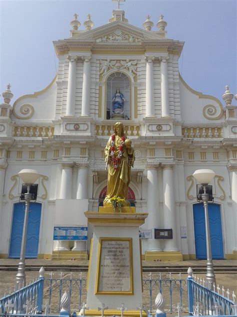 Pondicherry, White Town ,French Architecture. Stock Photo - Image of ...