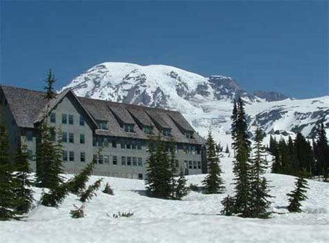 Visiting Paradise Inn at Mt. Rainier - Three Bears Cabins