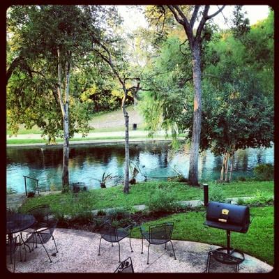 COMAL RIVER COTTAGES - Updated January 2025 - 405 E Zink St, New ...