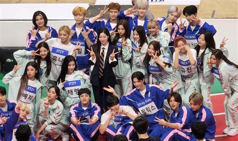 Fans love seeing the JYP Family together at this year's 'Idol Star Athletics Championships ...