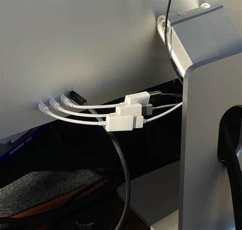 New Studio Display prompts cable cleanup in killer workstation [Setups] | Cult of Mac