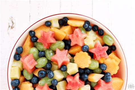 5 Ingredient Fresh Fruit Salad - HappiHomemade with Sammi Ricke