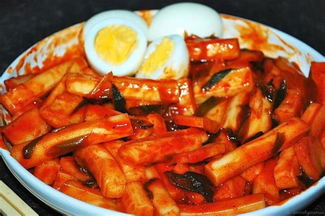 Recipe Of The Day: Tteokbokki, Ddeokbokki, Topokki or Dukbokki