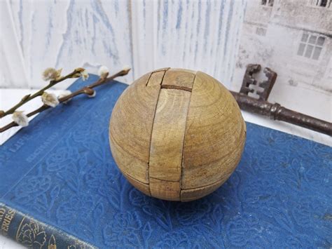 Antique Wooden Puzzle Ball - Showpiece Antiques