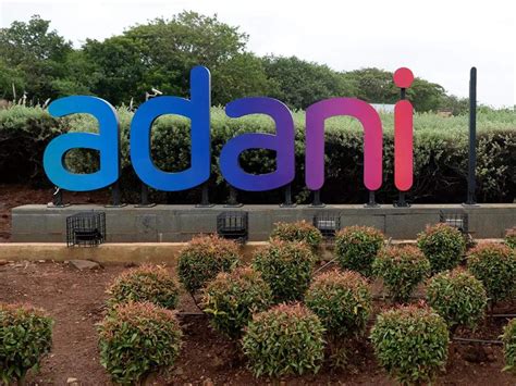 Adani Green Signs 61.4 MW Green Power Deal, Shares Close Nearly 4% Down - Equitypandit