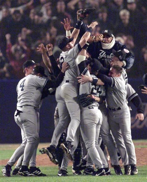 1998 World Series Champion New York Yankees. | New york yankees baseball, New york yankees ...