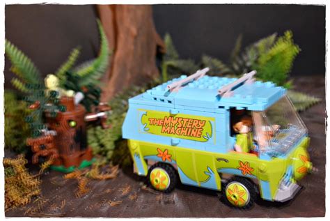 LEGO Scooby Doo Mystery Machine and Mummy Museum Mystery sets