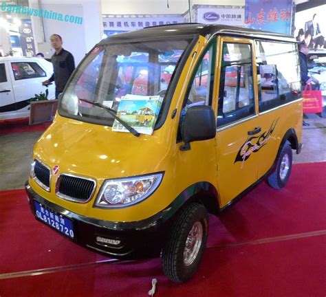 Shandong EV Expo in China: the Qianli Kele mini-mini bus