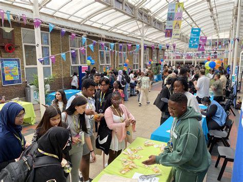 NewVIc launches a silent Freshers Fair designed to support learners’ mental health and wellbeing ...