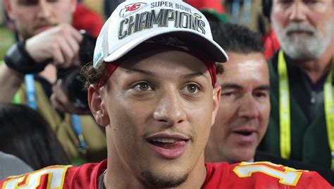 Patrick Mahomes’ Contract: How Much Is Chiefs QB’s Salary? | Heavy.com